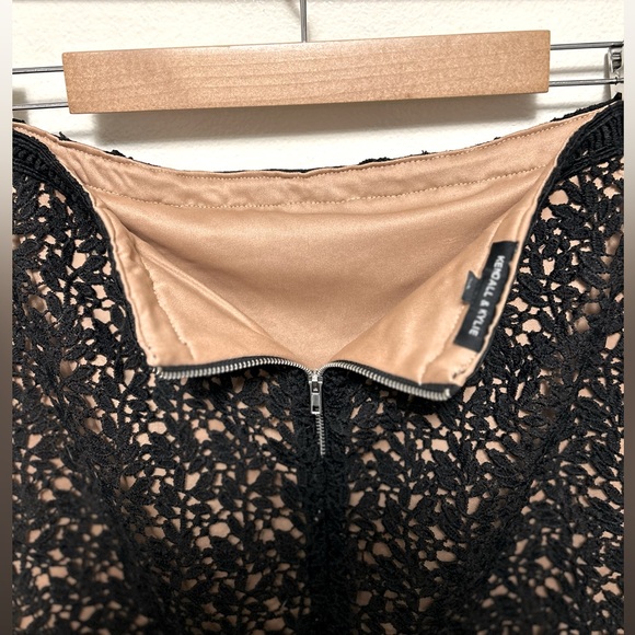 Kendall & Kylie 2 Piece Black Lacey Skirt & Top Set - Picture 8 of 8